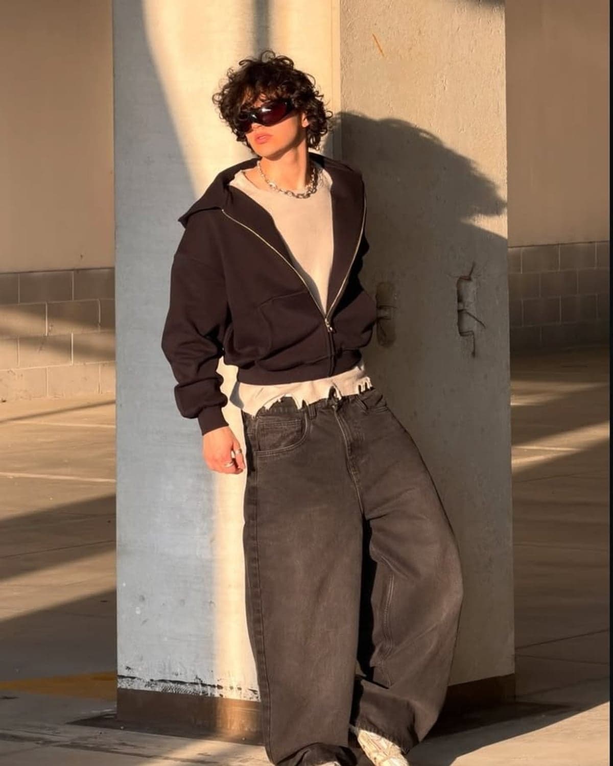 Streetwear aesthetic — example fit